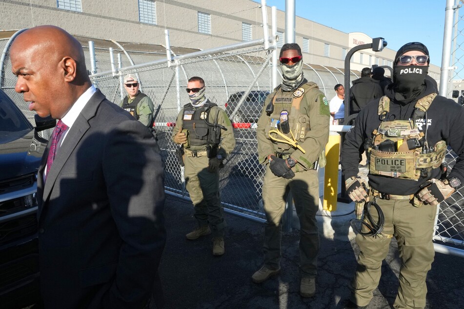 Homeland Security issues new rules on congressional visits to ICE detention centers