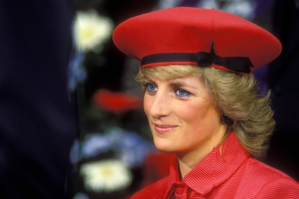 "Papa is missing you": royal grandchildren send emotional greetings to Princess Diana
