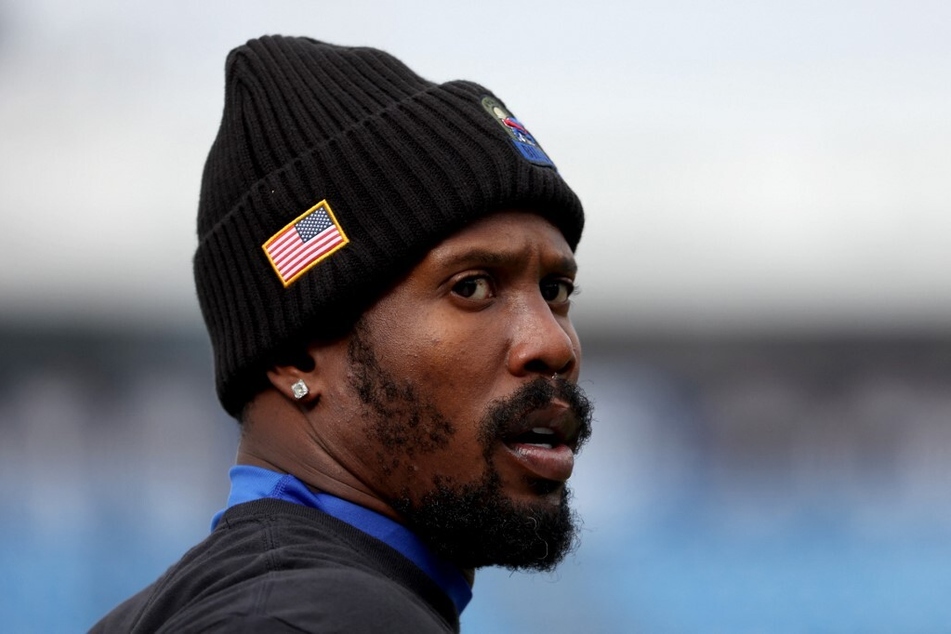 Von Miller turned himself in to police after a warrant was issued for his arrest in Dallas, Texas.