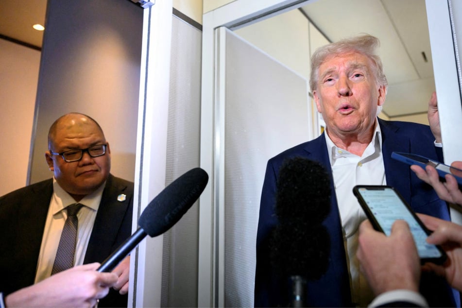 Some are suggesting President Donald Trump (r) will replace Karoline Leavitt with Steven Cheung (l).