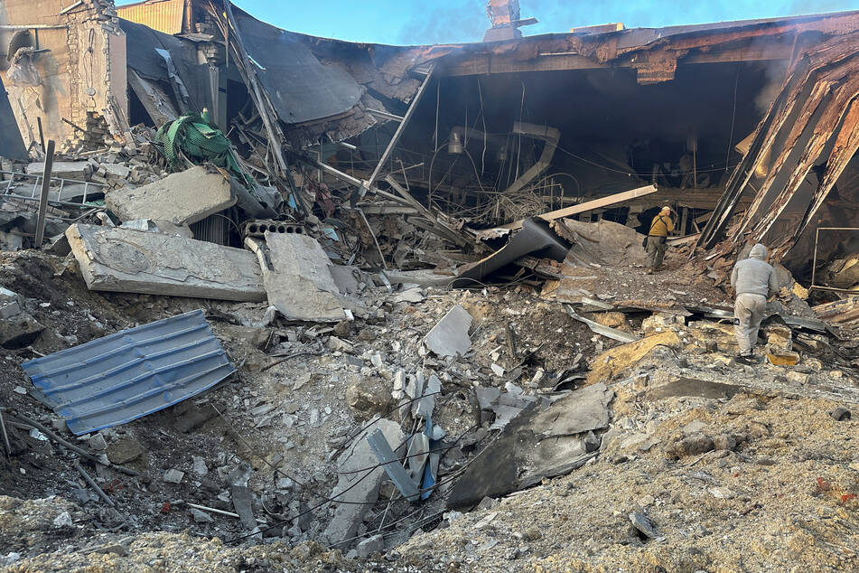 Russia has kept up its near-daily bombing of Ukraine, killing dozens of civilians, including children.