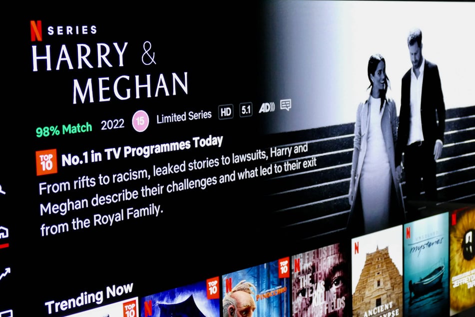 Prince Harry and Meghan Markle's Netflix endeavors were mocked during the 2024 Golden Globes.