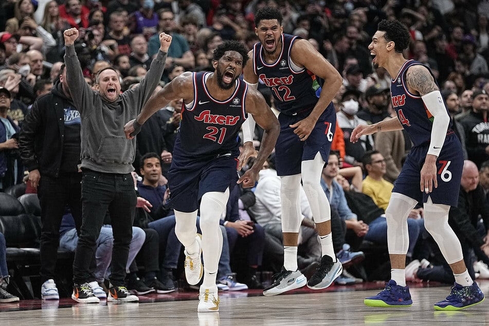 Joel Embiid scored the game-winning basket against the Raptors with 0.8 seconds remaining.