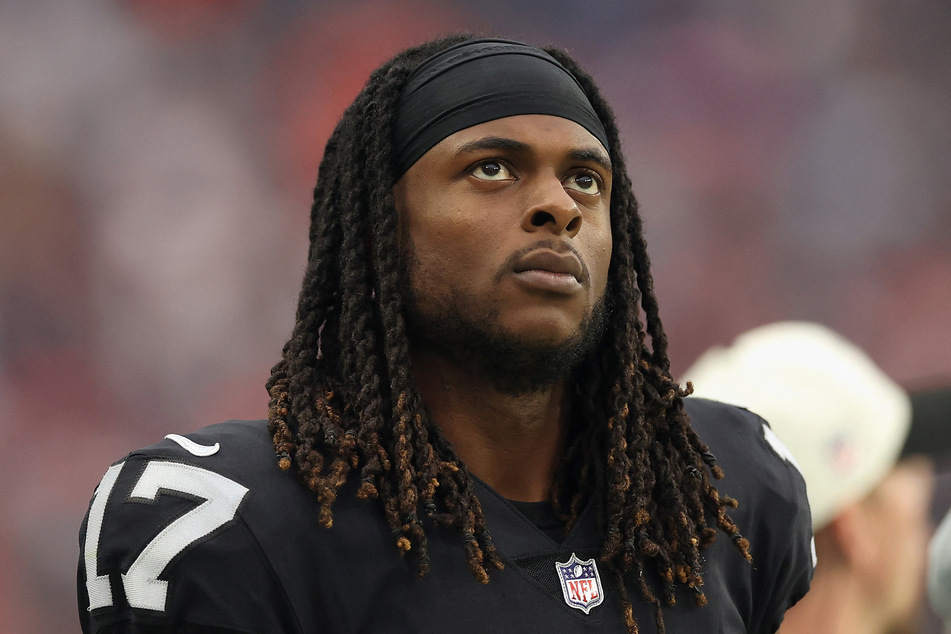 Raiders star Davante Adams investigated by NFL for shoving cameraman