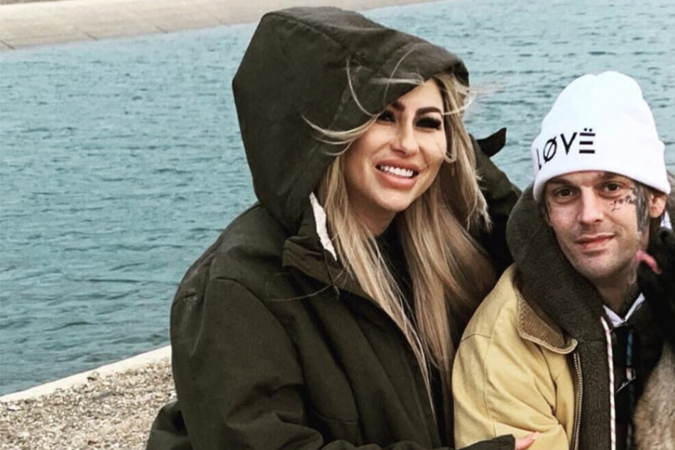 Aaron Carter splits from fiancée claiming he "can't trust any woman"