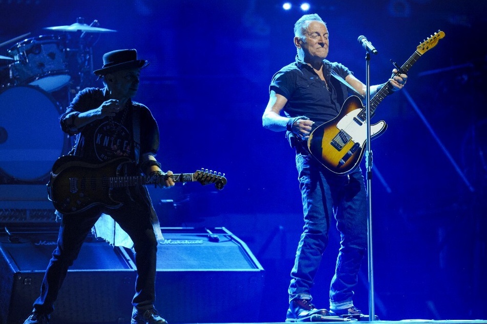 Bruce Springsteen has postponed his September US tour dates as he receives treatment for peptic ulcer disease.