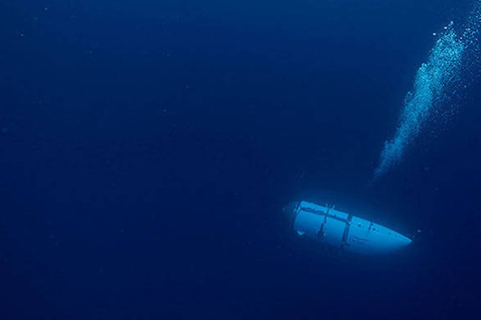 Missing Titanic sub search intensifies as "banging noises" detected