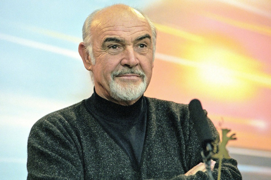 Sean Connery: James Bond and The Untouchables actor dies at 90