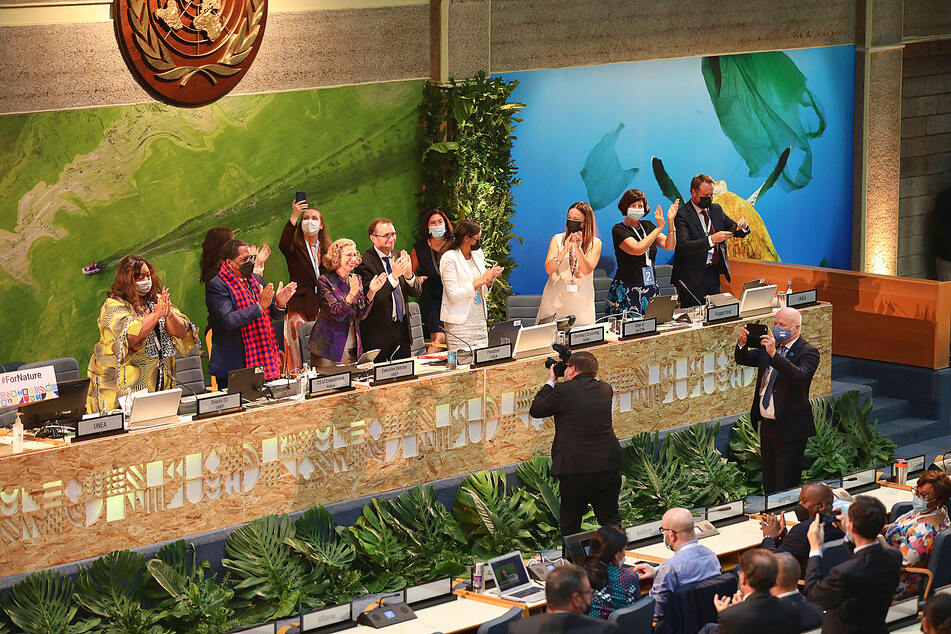 Plastic pollution treaty pledge is a huge climate win