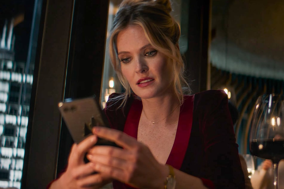 Meghann Fahy plays single mother Violet who's first date turns deadly in the thriller Drop.