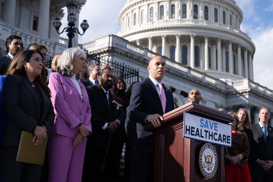 Congress is set to end the government shutdown after a record-breaking 43 days that paralyzed Washington and left hundreds of thousands of workers unpaid.