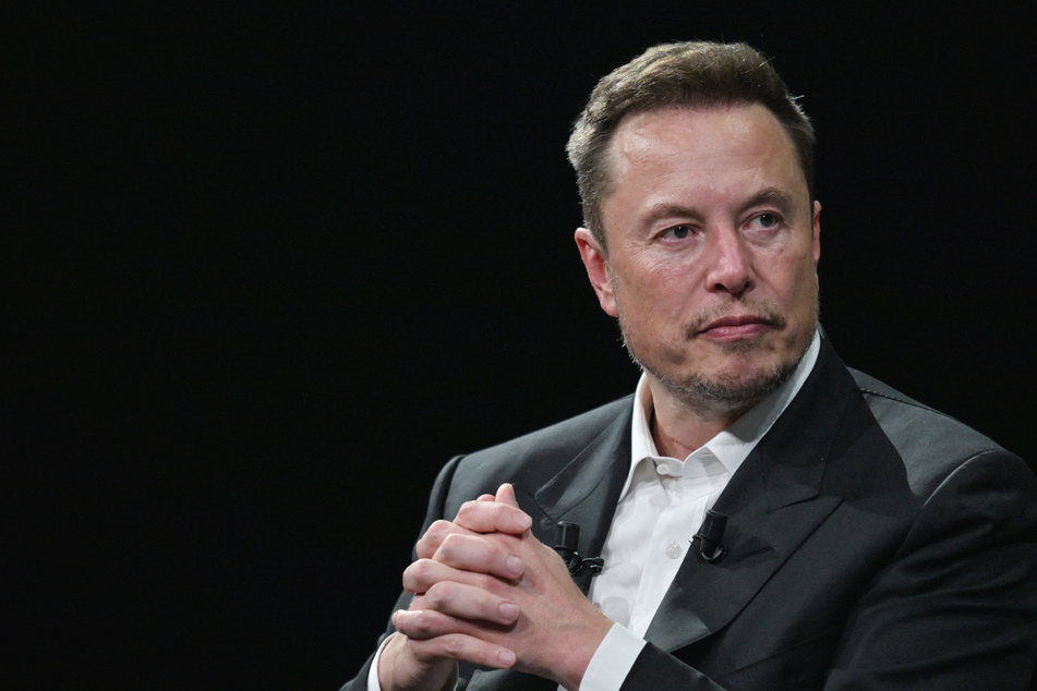 Elon Musk promises smart TV video app for Twitter is "coming"
