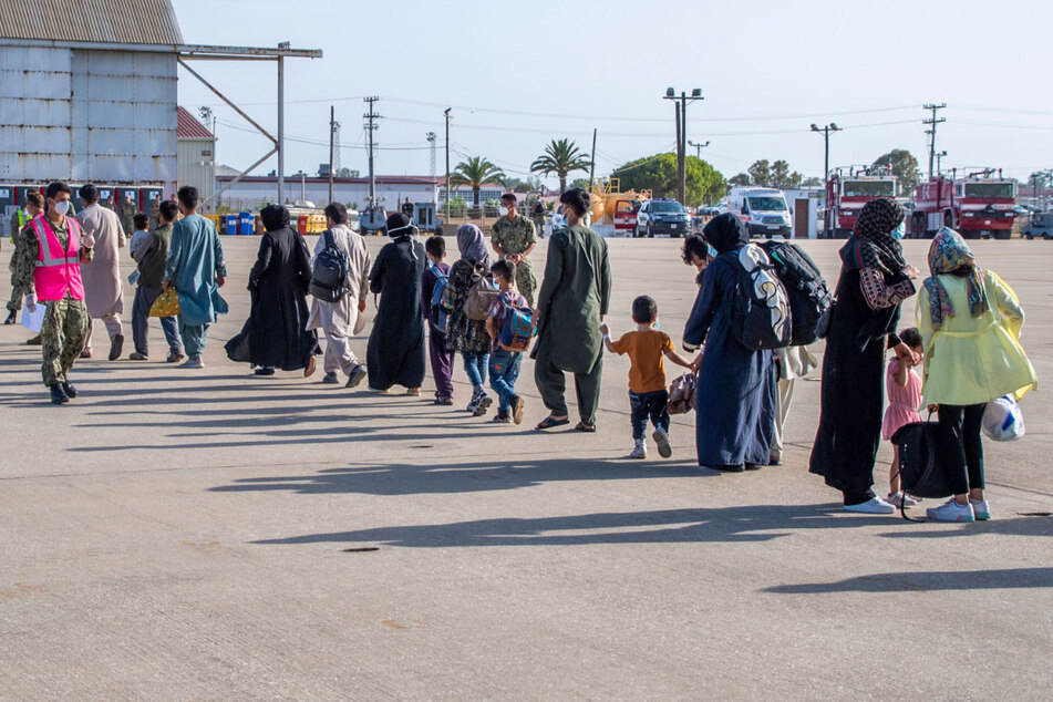 Evacuation mission in final phase after deadly Kabul airport attacks