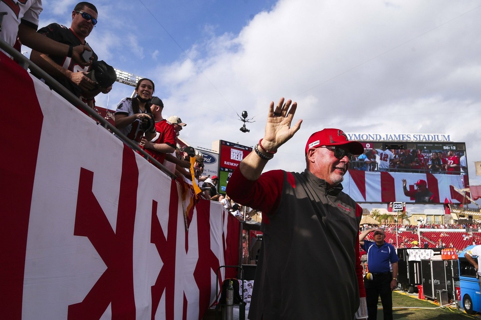 Bucs shake up their operation as Bruce Arians steps down as head coach