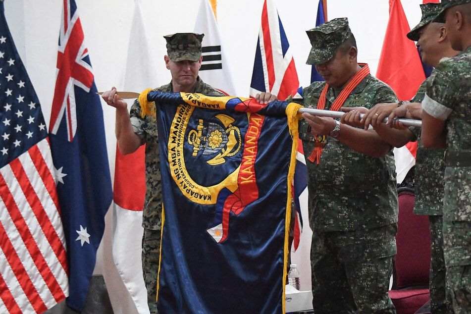 The US and Philippines have joined forces for a set of major military drills.