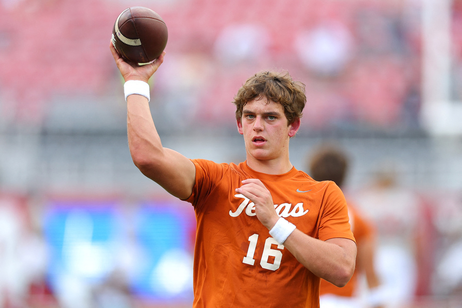 Texas Longhorn fans were not happy to see Arch Manning sidelined yet again during the team's showdown against Baylor.