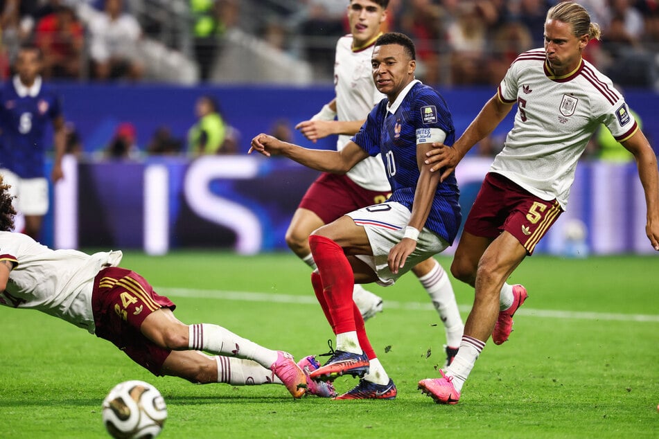 World Cup: Spain headed for final after delivering masterclass defeat of France