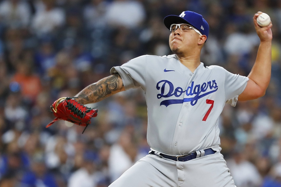 MLB: The Dodgers get even the Giants in division series game two