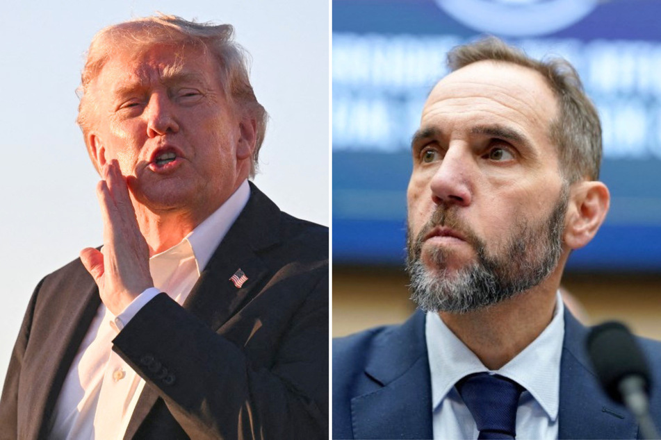 During a private event last month, Jack Smith (r.) gave a speech criticizing the Department of Justice of being "corrupted" by Donald Trump and his MAGA allies.