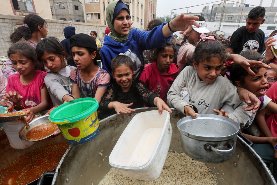 Israel vows to continue starvation of Gaza despite warnings of humanitarian catastrophe