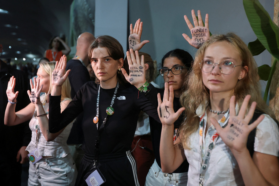COP30: Fossil fuel fight threatens to sink climate talks as negotiations run into overtime