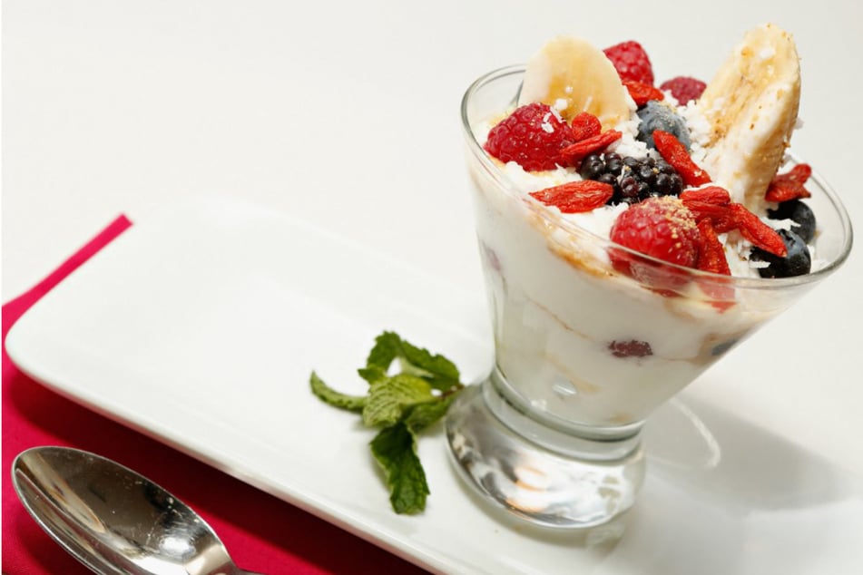 Berry cool: How to make blueberry frozen yogurt – with a twist!