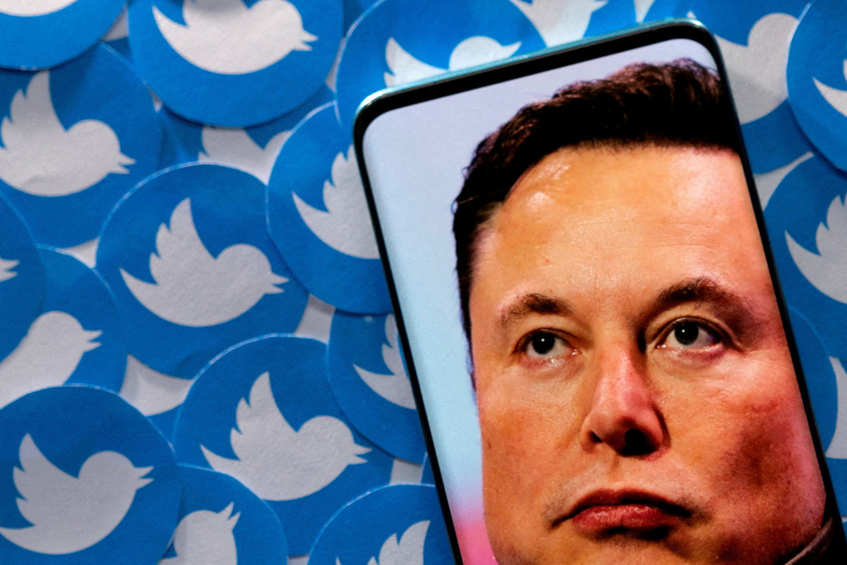 Elon Musk says the Twitter Blue tick will be right back