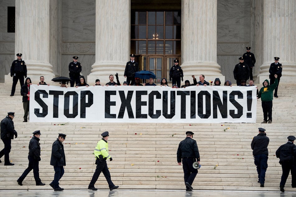 Botched execution of Tony Carruthers called off in Tennessee