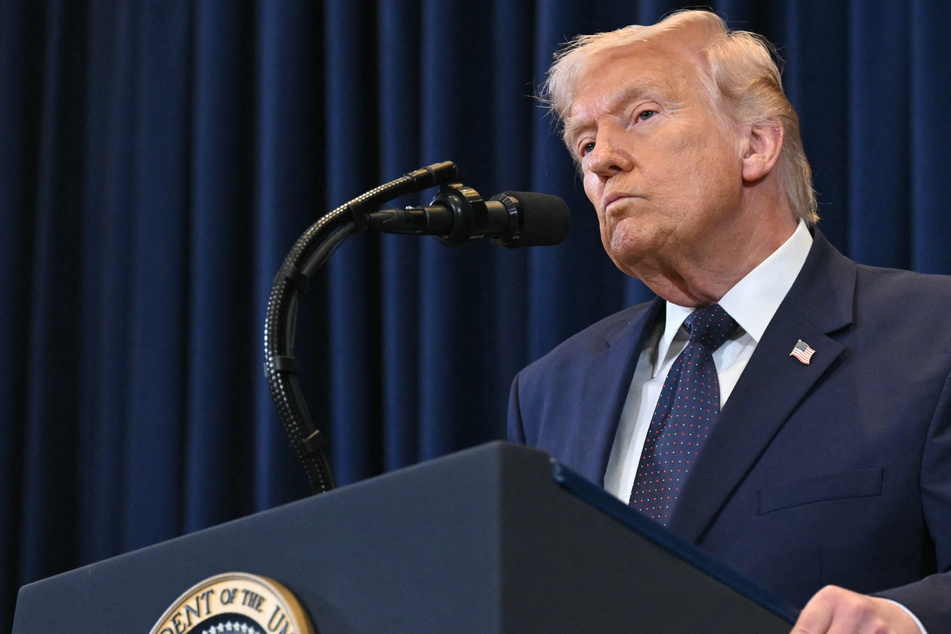 Trump threatens Iran with military action "at a level never seen before" over Strait of Hormuz