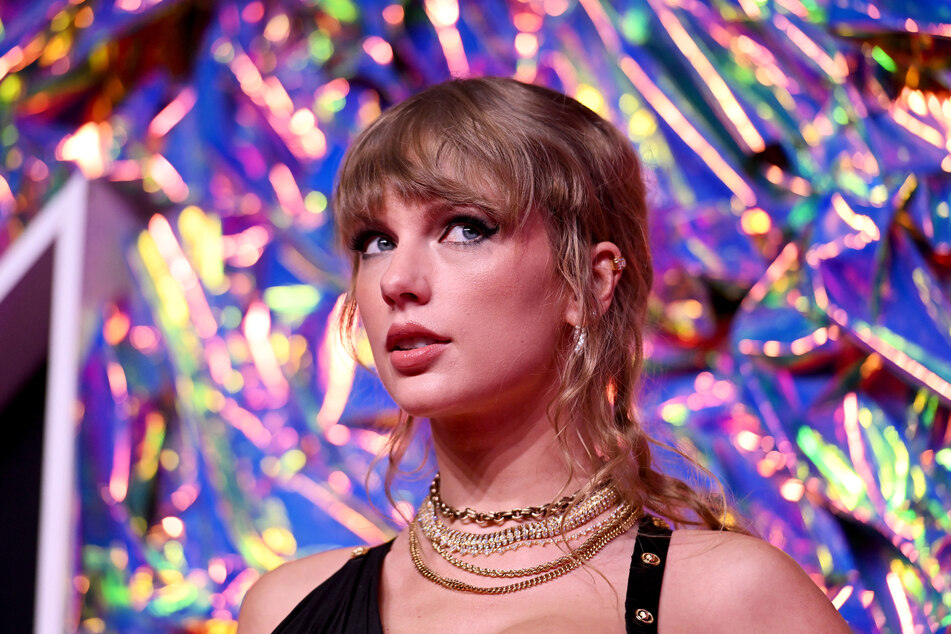 Apple Music has invited Swifties to an interactive event in New York City they're calling Taylor Swift Era's: The Experience.