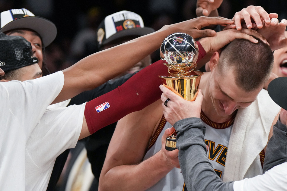 Nikola Jokić leads stunning fightback against Lakers as Nuggets make franchise history