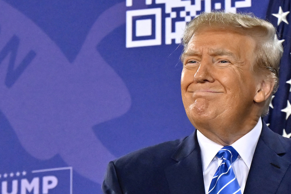 Trump trial on election fraud charges postponed