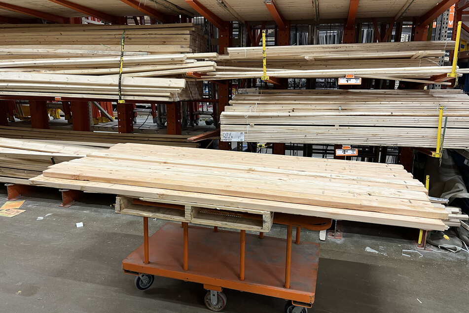 Experts warned that tariffs on lumber will be felt mostly by US consumers, while also negatively affecting the construction industry,