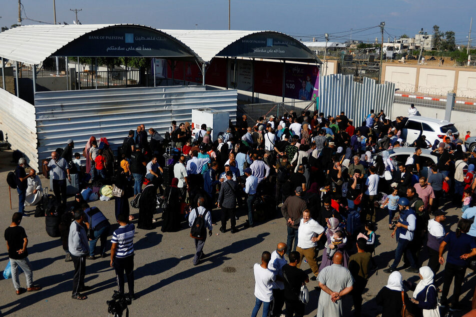 Israel-Gaza war updates: UN Security Council meets amid calls for humanitarian relief