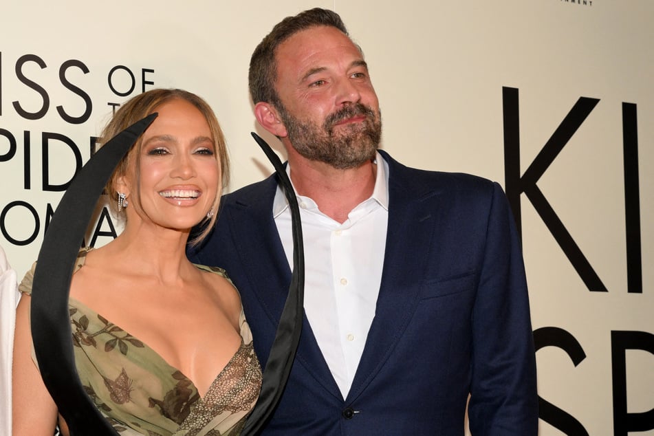 J.Lo and Ben (r.) remain on good terms following their shocking split.
