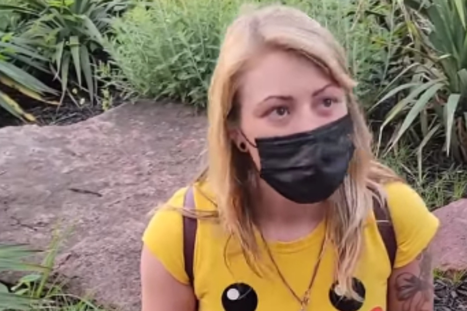 Six Flags park officers ban and threaten autistic mother because of her shorts
