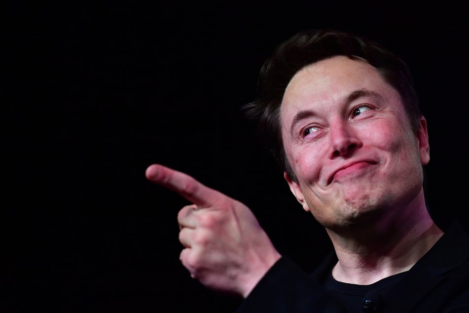 Elon Musk tweets and deletes conspiracy theory about Paul Pelosi attack