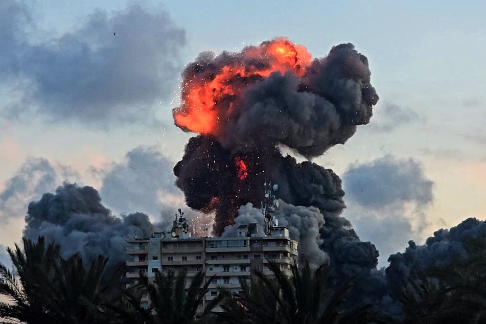 US strikes Iran, drawing retaliatory attack on American base, as Israel assaults Lebanon