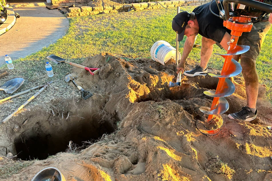 Rescuers did not give up and spent a whole two days digging up the site.