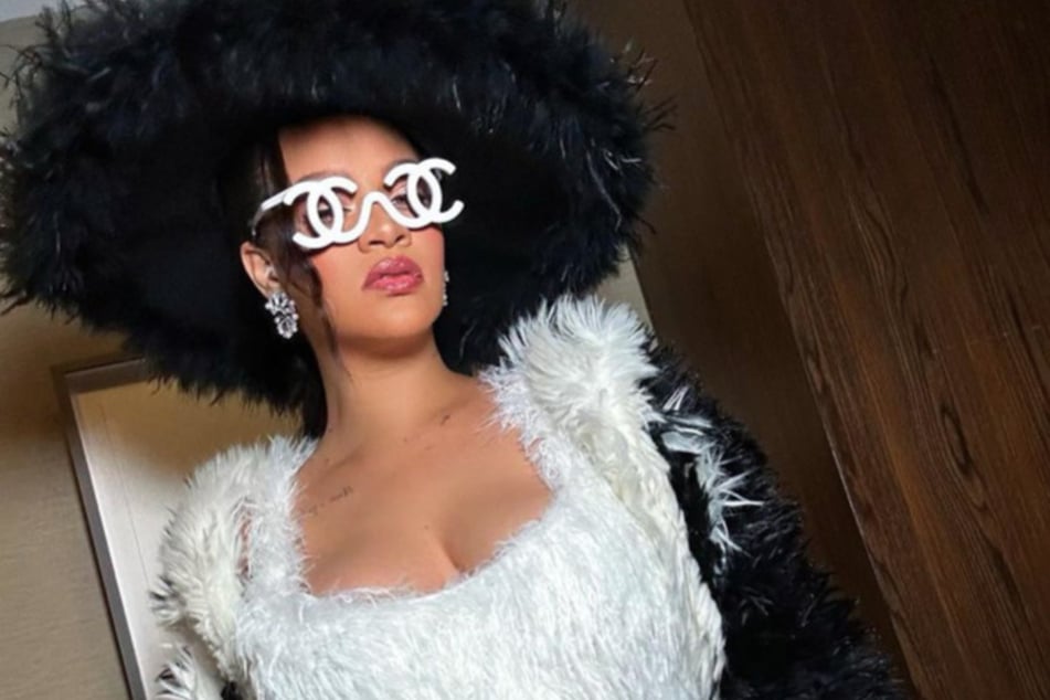 Rihanna recently announced that her Fenty brand will be available in China next month.