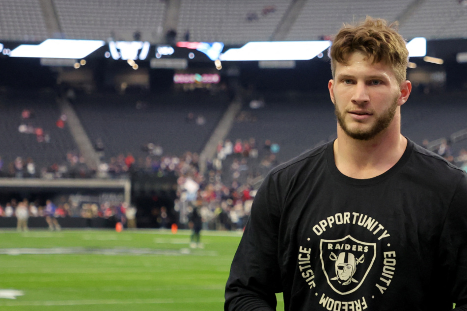 Foster Moreau retires from NFL after sharing serious diagnosis