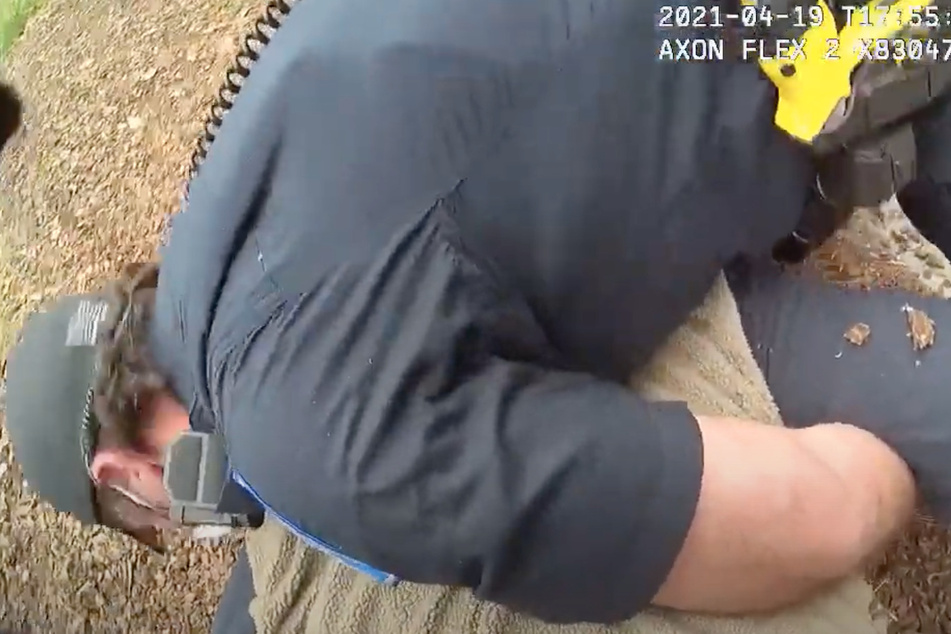While trying to arrest him, the officers kneeled on Gonzalez' back until he went unresponsive.