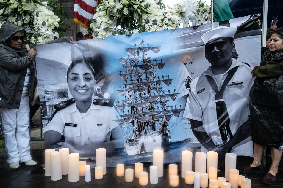 The deadly May collision of a Mexican Navy vessel with the Brooklyn Bridge resulted in over half a million dollars in damages to the sailing ship, US investigators said.