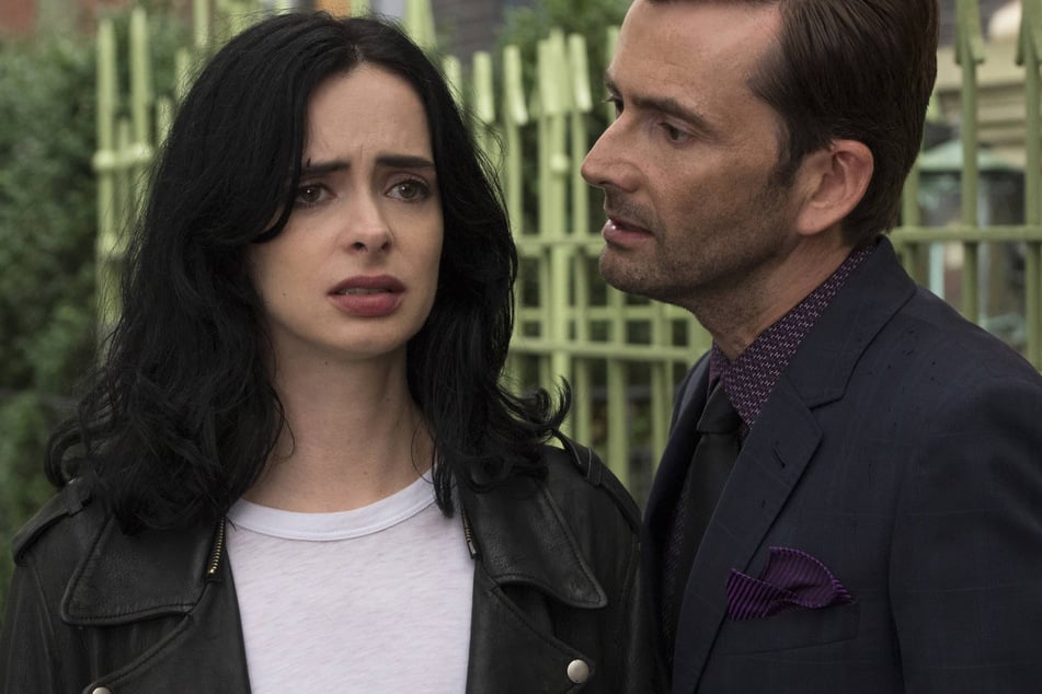 Krysten Ritter (l.) and David Tennant star in Marvel's Jessica Jones.