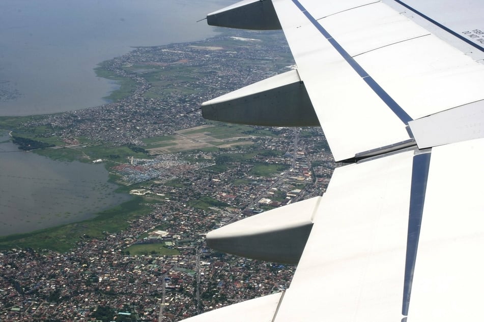 Philippines adds US to entry ban list due to Covid-19 strain