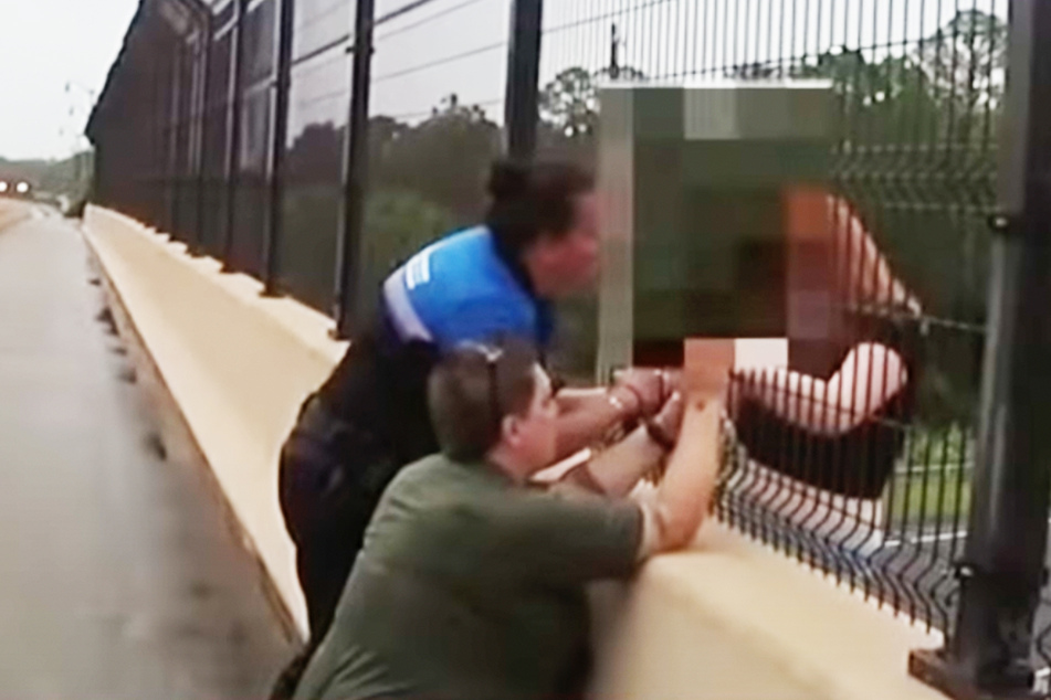 First responders save Florida teen trying to jump off bridge at the very last moment
