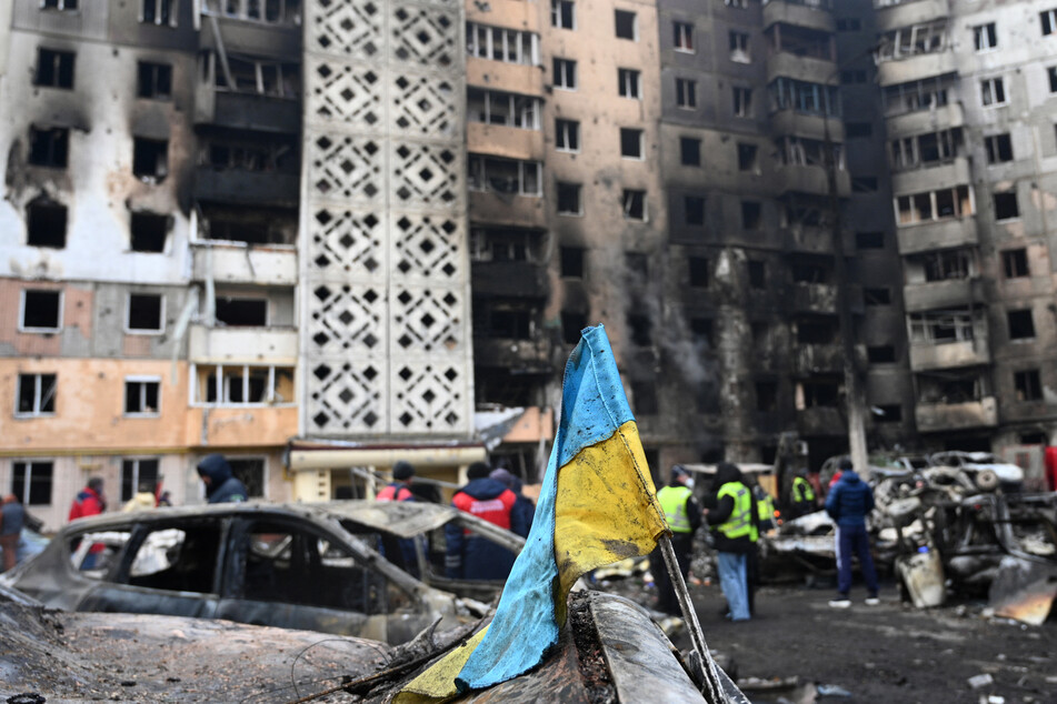 The US has presented Ukraine with a new peace proposal that would require Kyiv to cede land controlled by Russia.