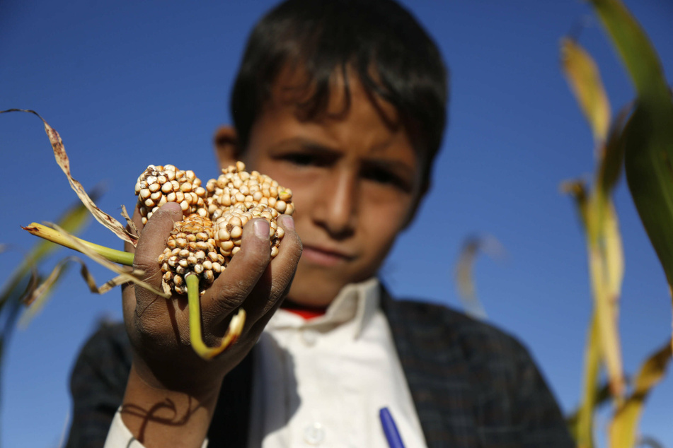 Almost 100,000 Yemeni children at risk of dying as crisis worsens