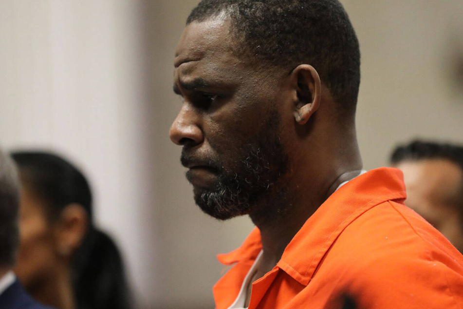 R. Kelly has filed two motions to have his conviction overturned or to receive a new trial entirely.
