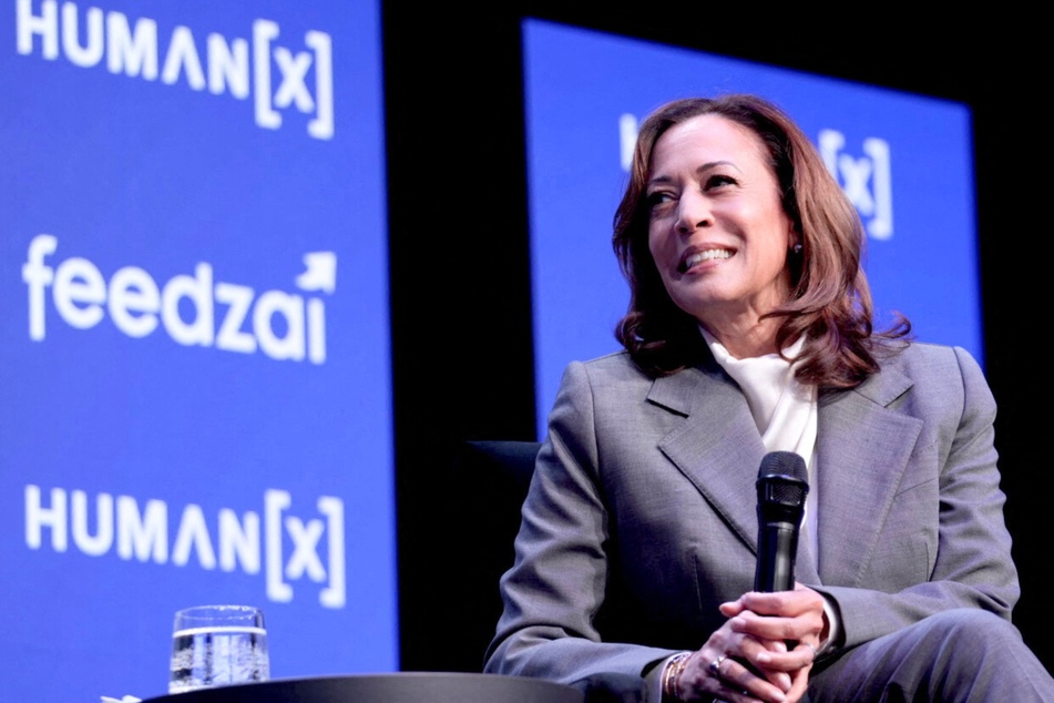 Kamala Harris to hit the road on country-wide book tour